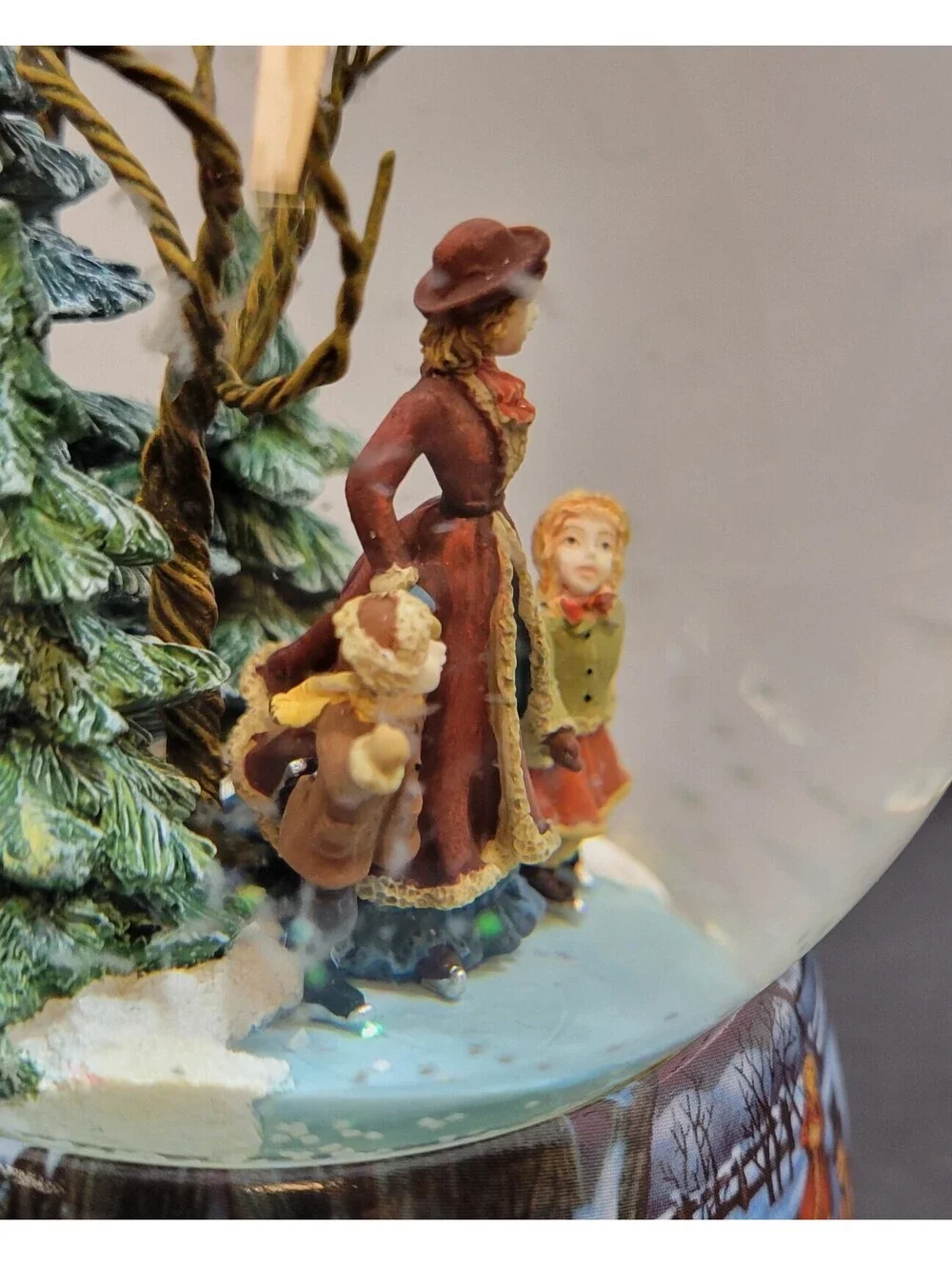 Musicbox Kingdom Christmas Snow Globe Ice Skater 